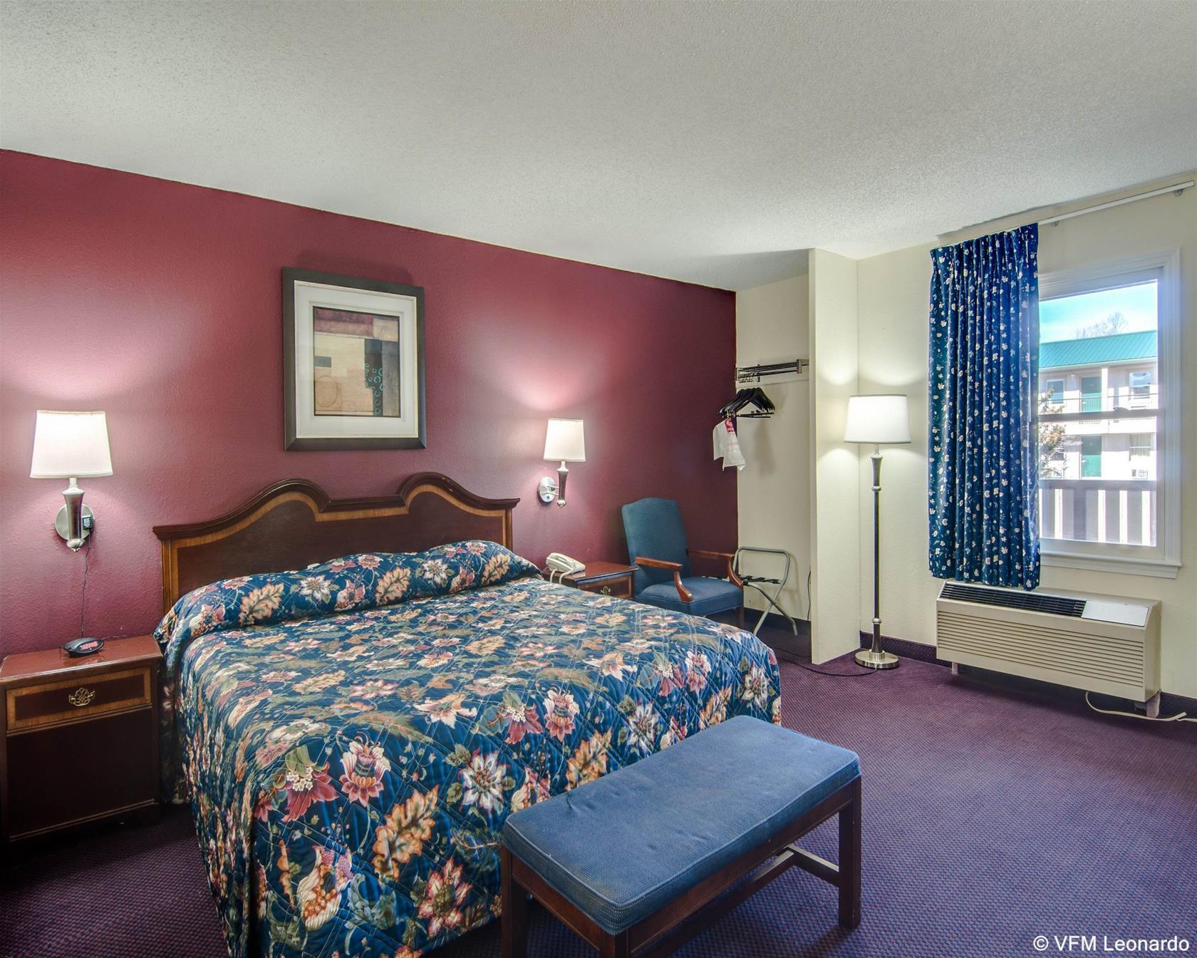 Econo Lodge Glade Springs I-81 Exteriör bild