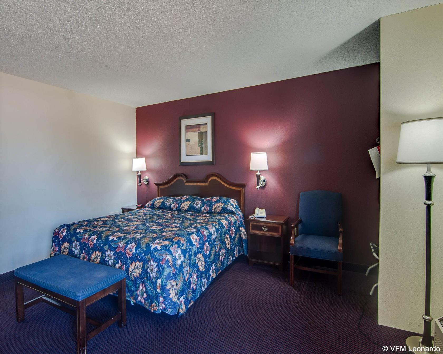 Econo Lodge Glade Springs I-81 Exteriör bild